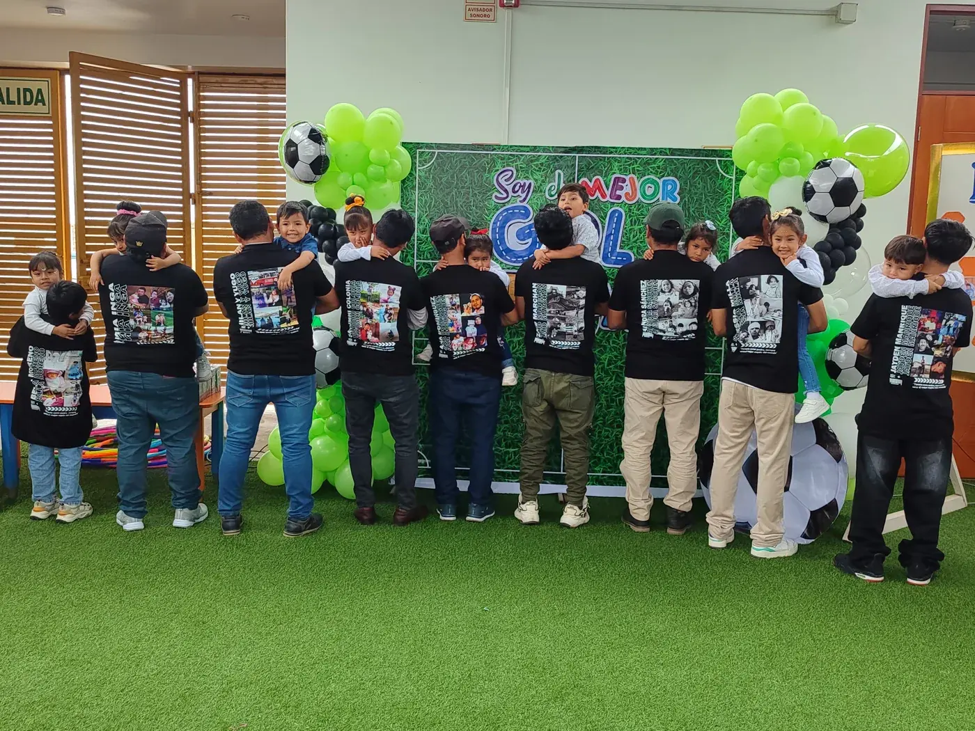 Actividad grupal de la comunidad educativa